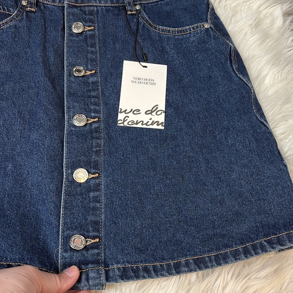 NWT Vero Moda Dark Blue Denim Button Up Front Skirt Size M - Picture 3 of 9